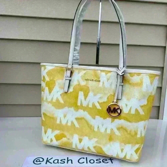 Michael Kors Carryall Tote MK Signature printed Purse Bag Buttercup Multi - Picture 4 of 10